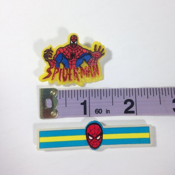 Lot of 2 Spider-Man Plastic pins, from Toy Biz super poseable Spiderman & Other - Picture 2 of 6